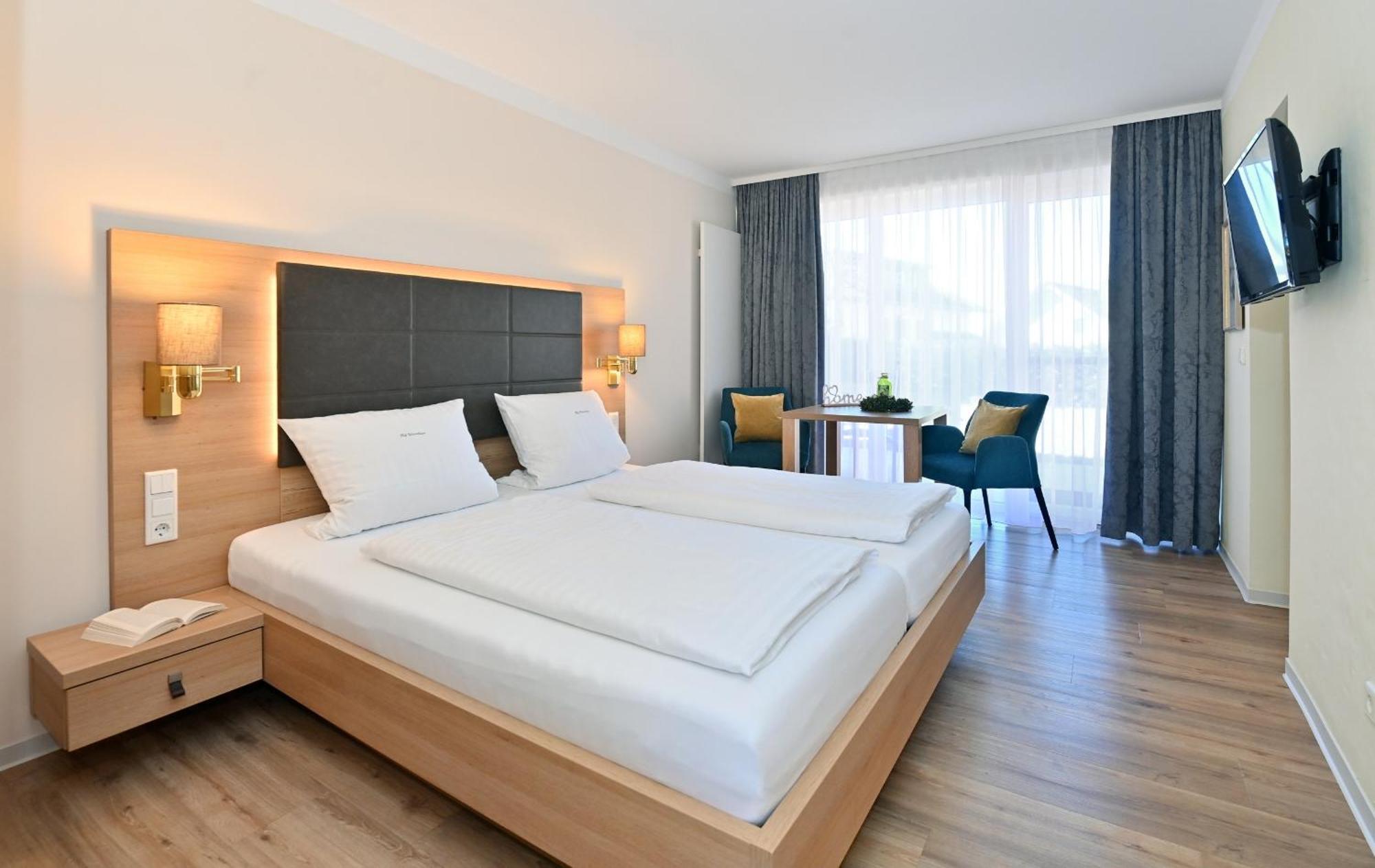 Landhaushotel Hof Wasserkuppe Poppenhausen Luaran gambar