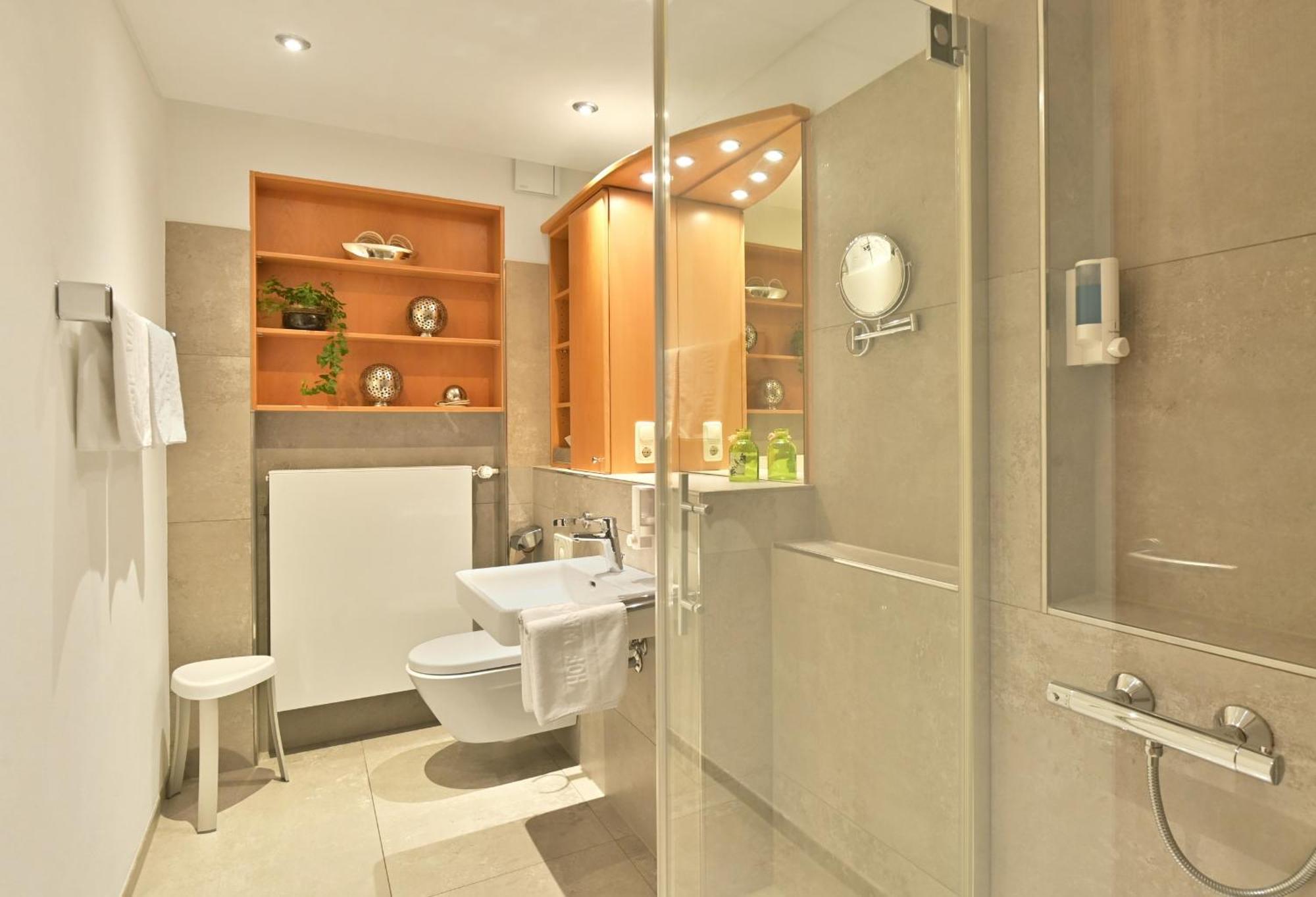 Landhaushotel Hof Wasserkuppe Poppenhausen Luaran gambar