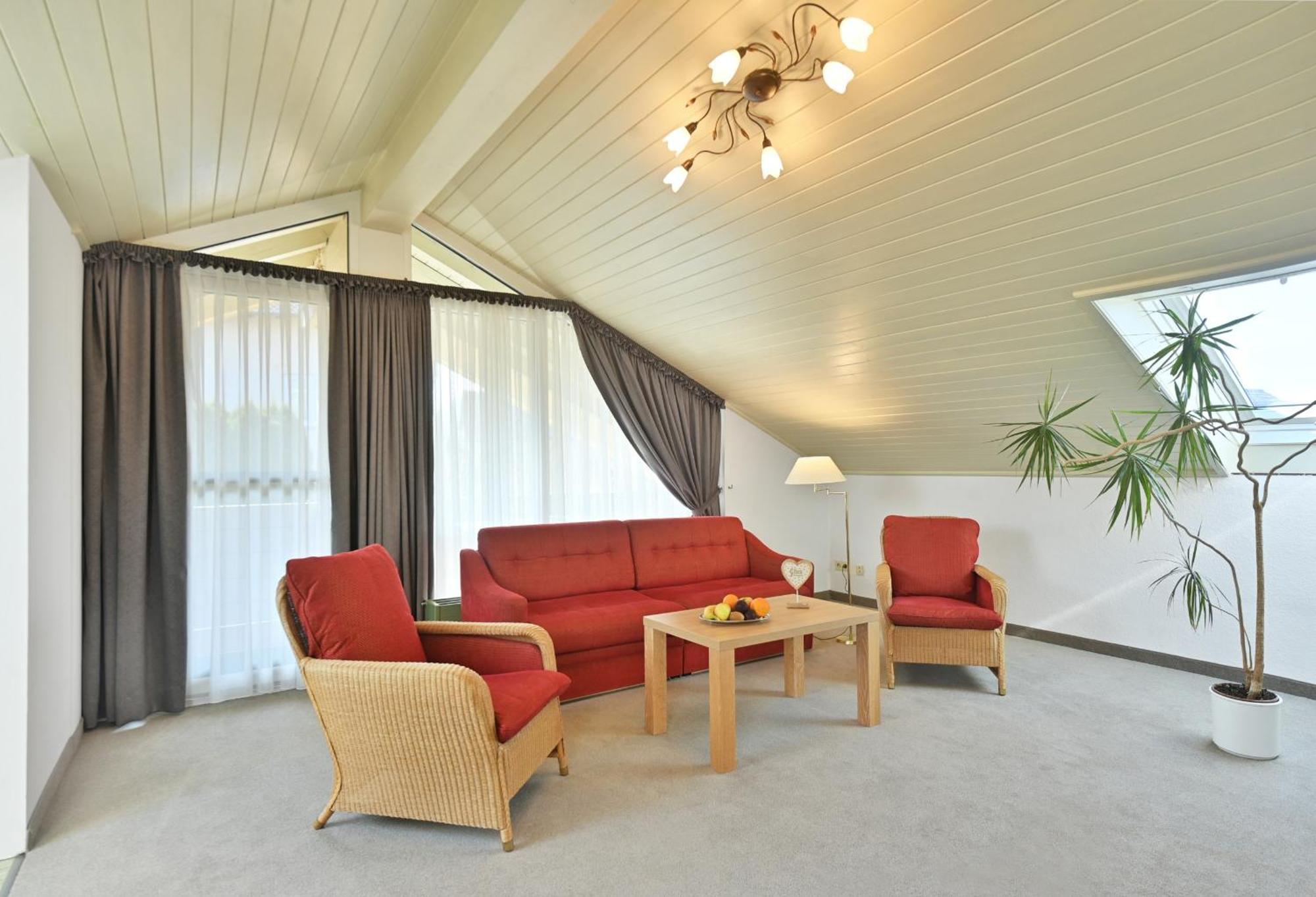 Landhaushotel Hof Wasserkuppe Poppenhausen Luaran gambar