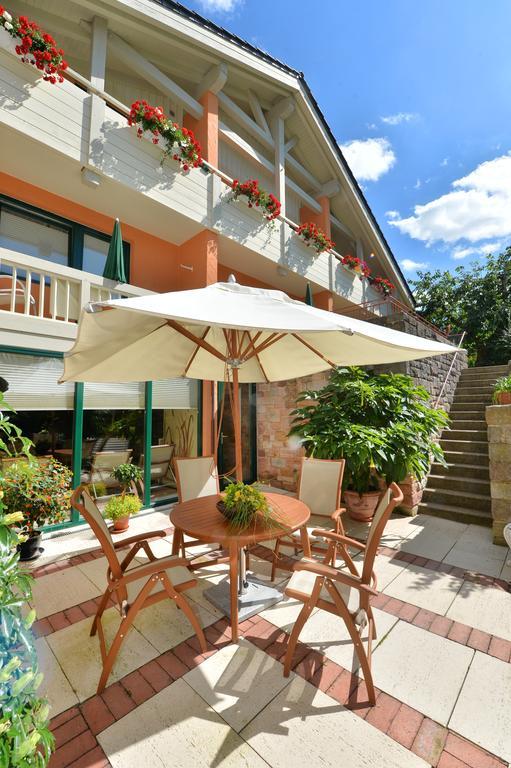 Landhaushotel Hof Wasserkuppe Poppenhausen Luaran gambar