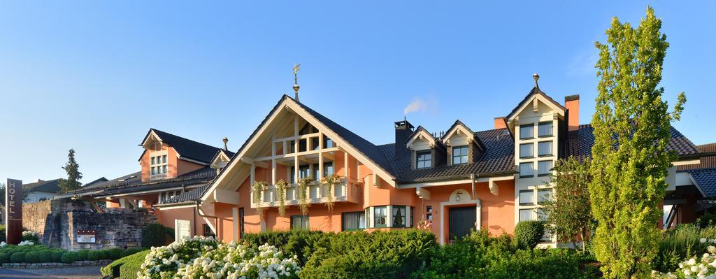 Landhaushotel Hof Wasserkuppe Poppenhausen Luaran gambar