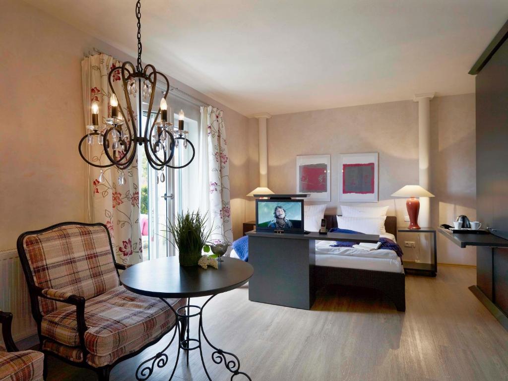 Landhaushotel Hof Wasserkuppe Poppenhausen Bilik gambar